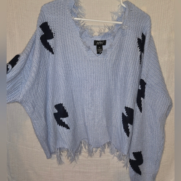 just polly Sweaters - Just‎ Polly Pale Blue V-Neck Fringe Distressed Crop Sweater Womens XL Bolts